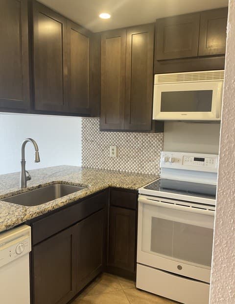 7701  Wurzbach Rd Unit 1407, San Antonio, TX 78229 — photo 13