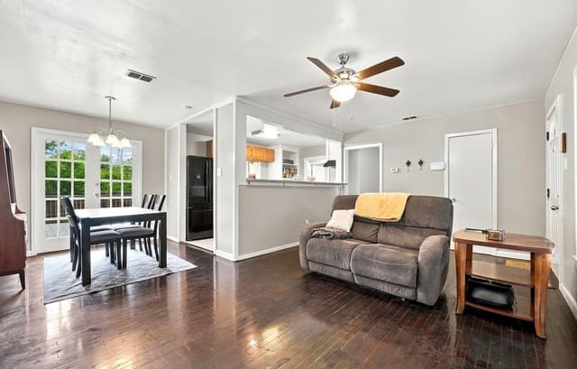 635  Olney Dr, San Antonio, TX 78209 — photo 6
