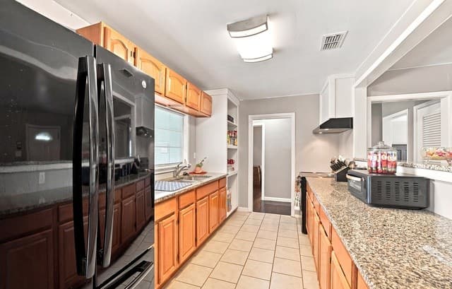 635  Olney Dr, San Antonio, TX 78209 — photo 9
