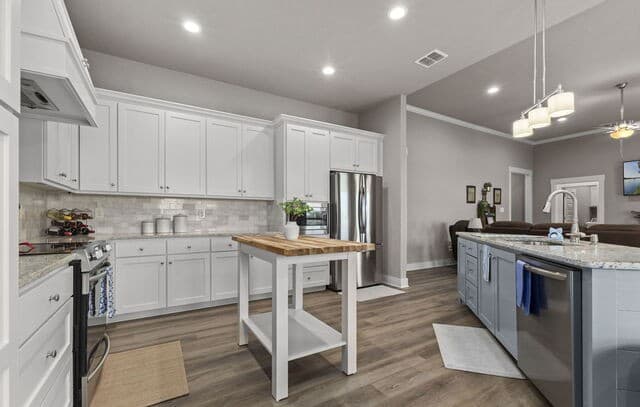 116  Clemente Zapata, Blanco, TX 78606 — photo 18