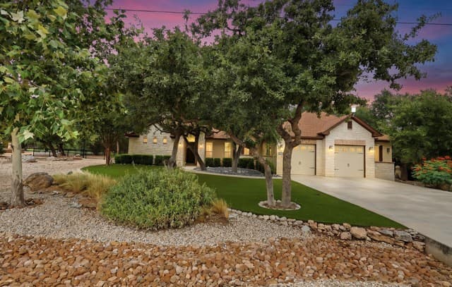 115 E Eli Chandler, Blanco, TX 78606