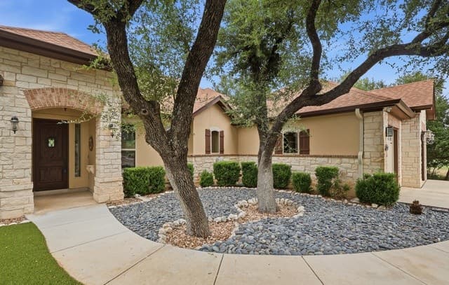 115 E Eli Chandler, Blanco, TX 78606 — photo 3
