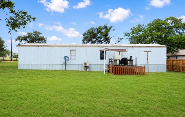 125  Villa Ridge Dr, Poteet, TX 78065 — photo 16