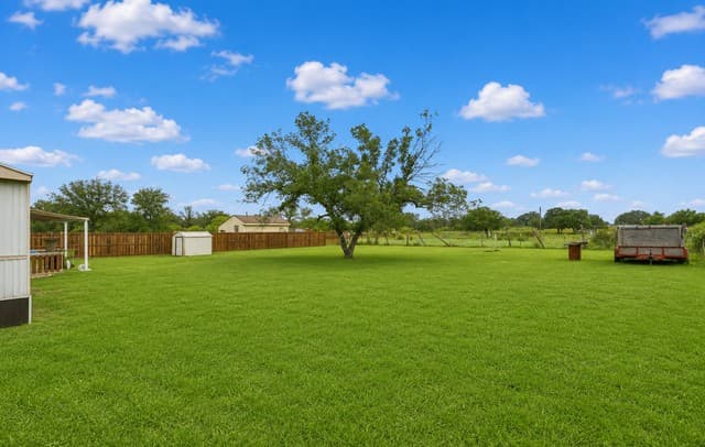 125  Villa Ridge Dr, Poteet, TX 78065 — photo 17