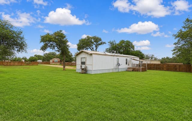 125  Villa Ridge Dr, Poteet, TX 78065 — photo 18
