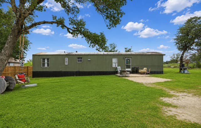 125  Villa Ridge Dr, Poteet, TX 78065 — photo 2