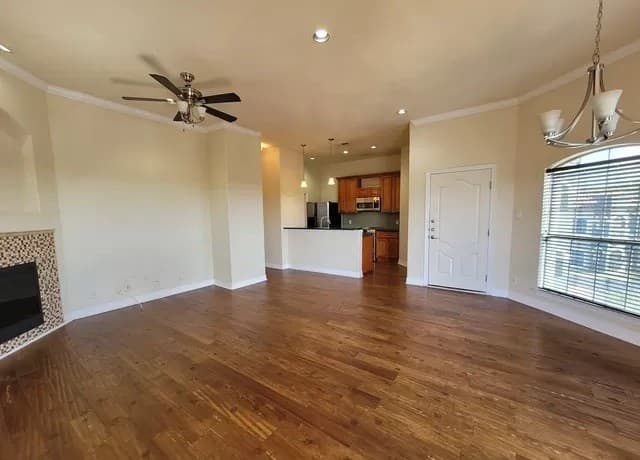 5455  Rowley Unit UNIT 5302, San Antonio, TX 78240 — photo 4