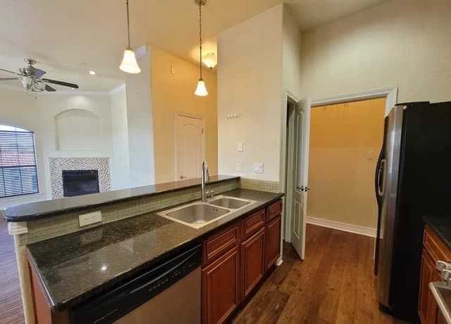 5455  Rowley Unit UNIT 5302, San Antonio, TX 78240 — photo 7