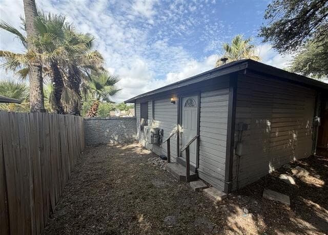 520  Gentleman Rd Unit 13, San Antonio, TX 78201 — photo 9