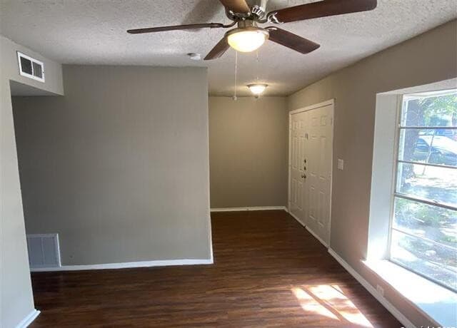 1208  Churing Dr, San Antonio, TX 78245 — photo 3