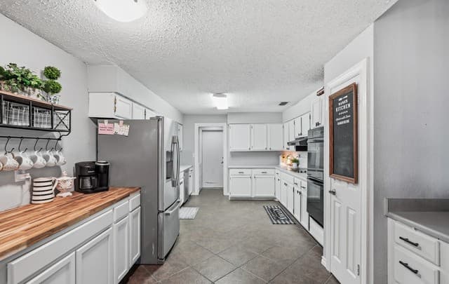 3729  Hunters Glen, Schertz, TX 78108 — photo 15