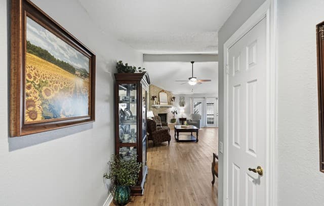 3729  Hunters Glen, Schertz, TX 78108 — photo 4