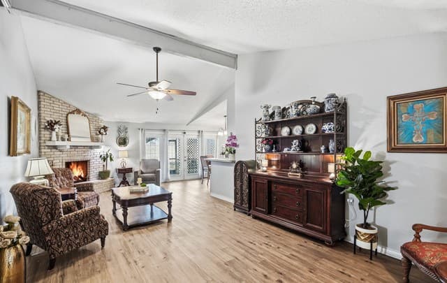 3729  Hunters Glen, Schertz, TX 78108 — photo 5
