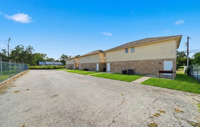 414 W Harlan, San Antonio, TX 78214 — photo 6
