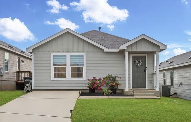 7030  Tides Trail, San Antonio, TX 78252 — photo 2