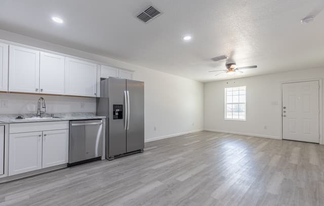 1006  County Road 4516, Castroville, TX 78009 — photo 11