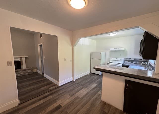 520 W Mitchell St, San Antonio, TX 78204 — photo 10