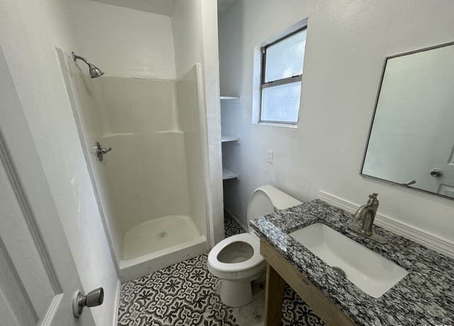 520 W Mitchell St, San Antonio, TX 78204 — photo 16