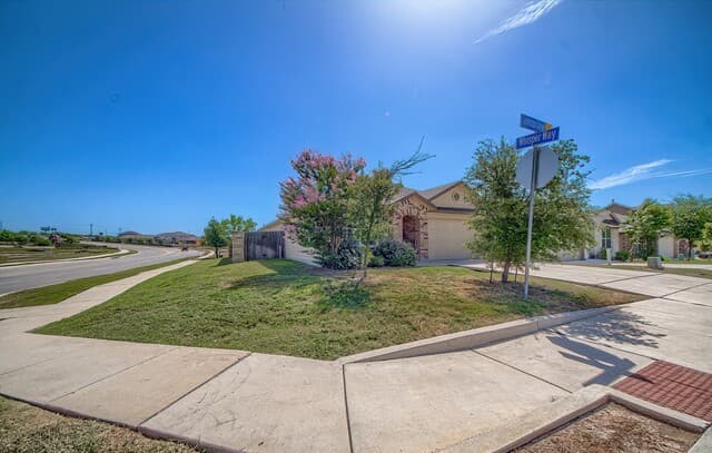 13210  Cadenza Crk, San Antonio, TX 78252 — photo 2