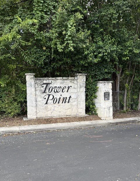 7738  Charmers Rd Unit 907
