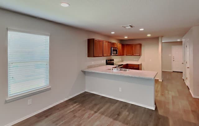 3704  Colemans, Converse, TX 78109 — photo 4