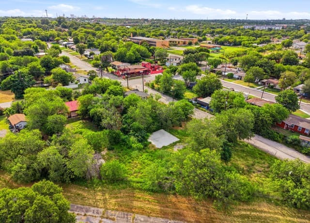 350  Morningview Dr, San Antonio, TX 78220 — photo 8