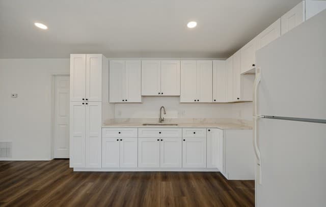 5611  Green Manor St, San Antonio, TX 78223 — photo 3