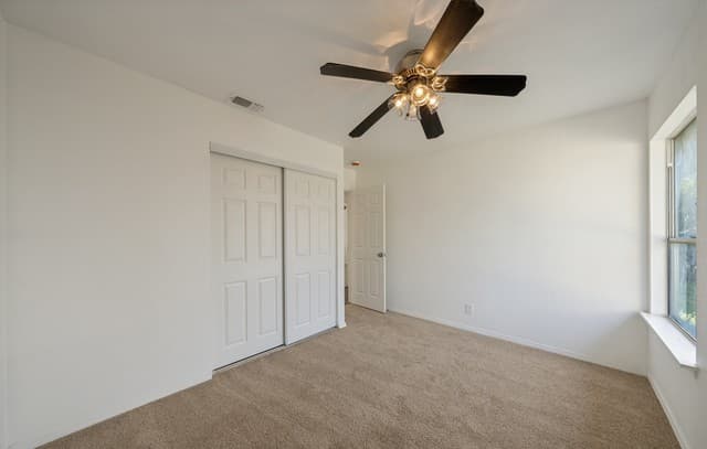 5611  Green Manor St, San Antonio, TX 78223 — photo 7