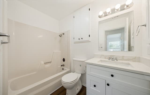 5611  Green Manor St, San Antonio, TX 78223 — photo 9