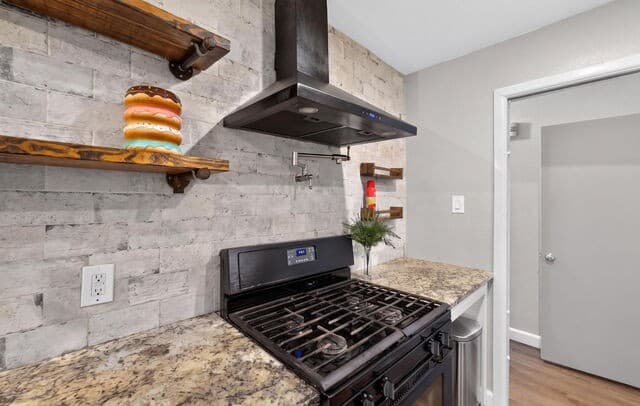 423  Craigmont Ln, San Antonio, TX 78213 — photo 10