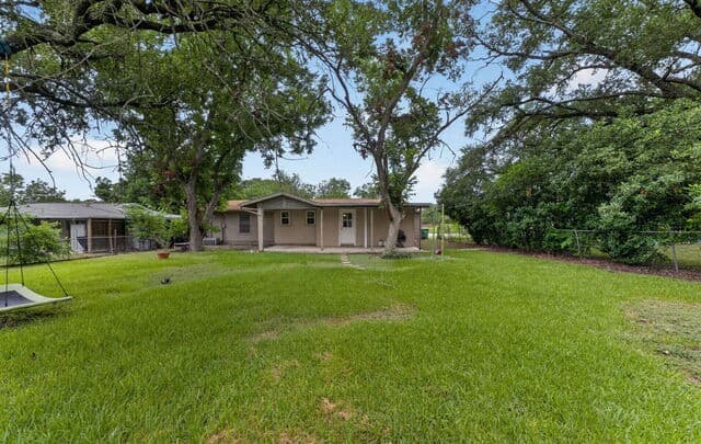 423  Craigmont Ln, San Antonio, TX 78213 — photo 17