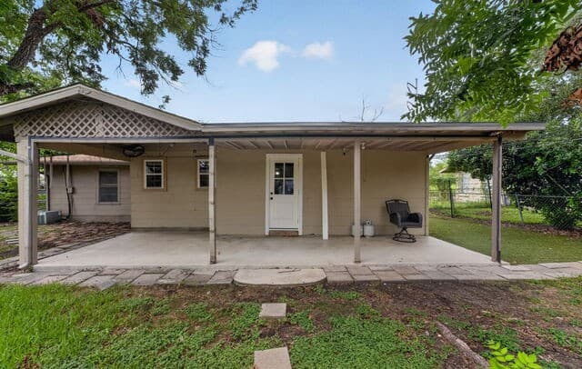 423  Craigmont Ln, San Antonio, TX 78213 — photo 18