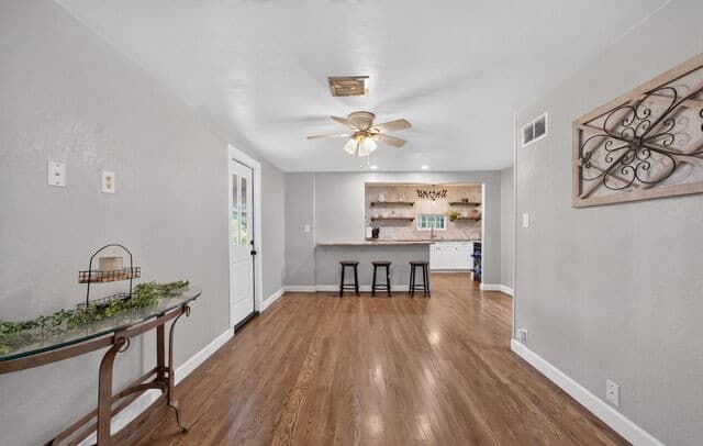 423  Craigmont Ln, San Antonio, TX 78213 — photo 6