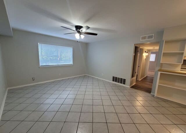 219 W Silver Sands Dr Unit 5, San Antonio, TX 78216 — photo 3