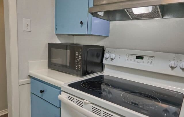 219 W Silver Sands Dr Unit 5, San Antonio, TX 78216 — photo 9