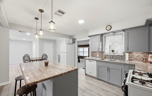 651  Shadywood, San Antonio, TX 78216 — photo 12