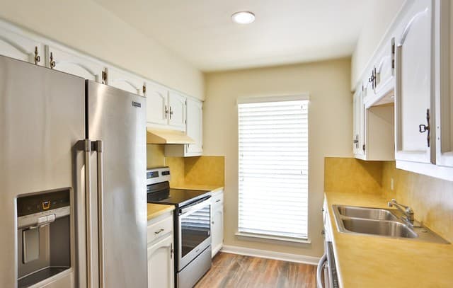 131  Creekside Dr, Boerne, TX 78006 — photo 13