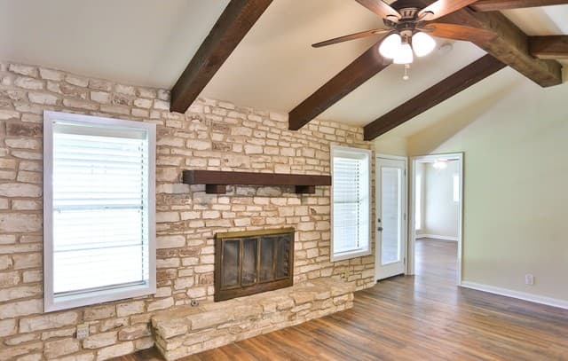 131  Creekside Dr, Boerne, TX 78006 — photo 5