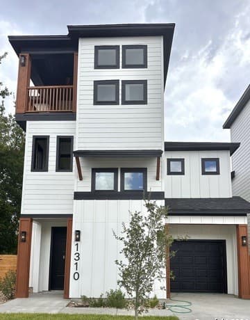 1310 S Mesquite St, San Antonio, TX 78210