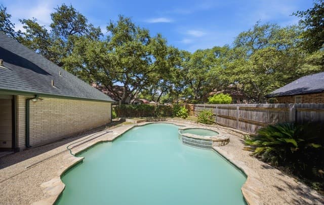 8423  Chesham, San Antonio, TX 78254 — photo 6