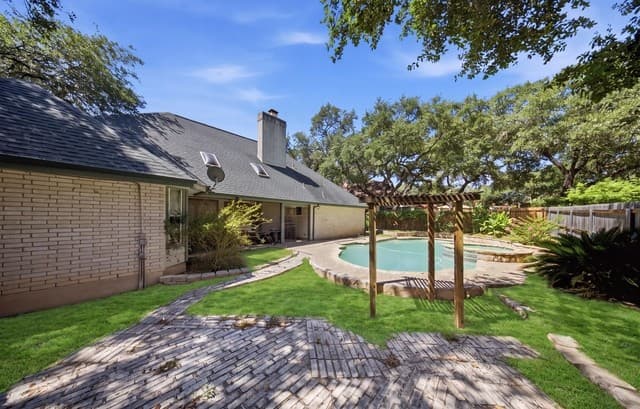 8423  Chesham, San Antonio, TX 78254 — photo 7