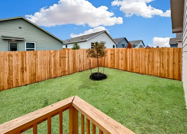 10015  Kersey Ml, San Antonio, TX 78224 — photo 19