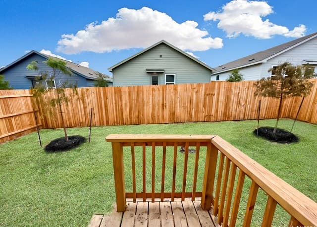 10015  Kersey Ml, San Antonio, TX 78224 — photo 20