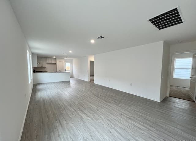 10015  Kersey Ml, San Antonio, TX 78224 — photo 5