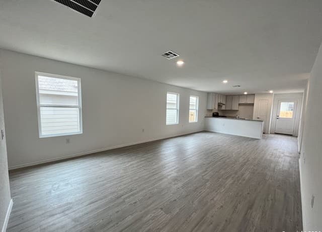 10015  Kersey Ml, San Antonio, TX 78224 — photo 7