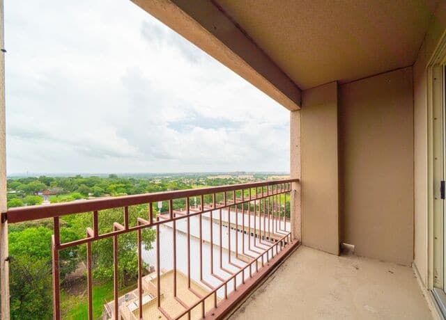 1  Towers Park Lane Unit 702, San Antonio, TX 78209 — photo 5