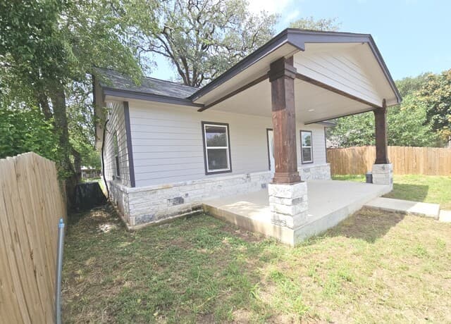 325  Ave B, Poteet, TX 78065 — photo 3