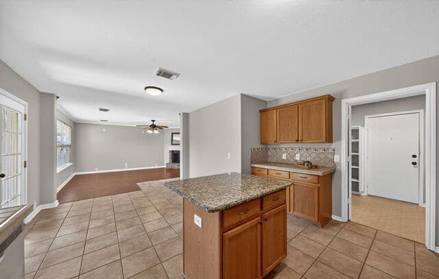 6517  Rosethorn Dr, San Antonio, TX 78249 — photo 15