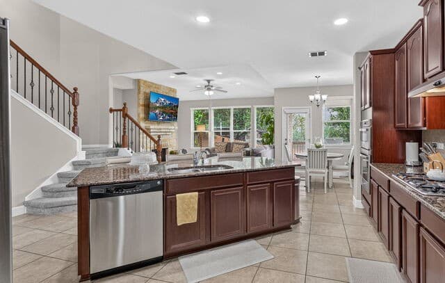 3319  Valley Crk, San Antonio, TX 78261 — photo 12