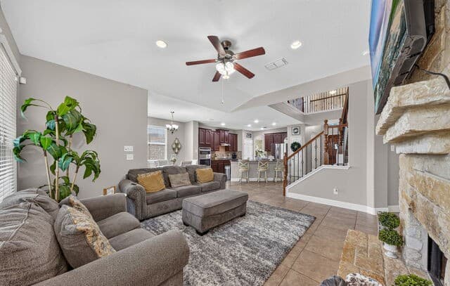 3319  Valley Crk, San Antonio, TX 78261 — photo 7